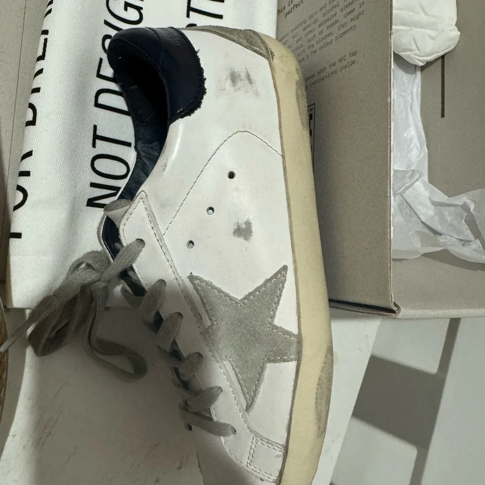 Golden Goose size 5 only used 2 or 3 times - Picture 4 of 5